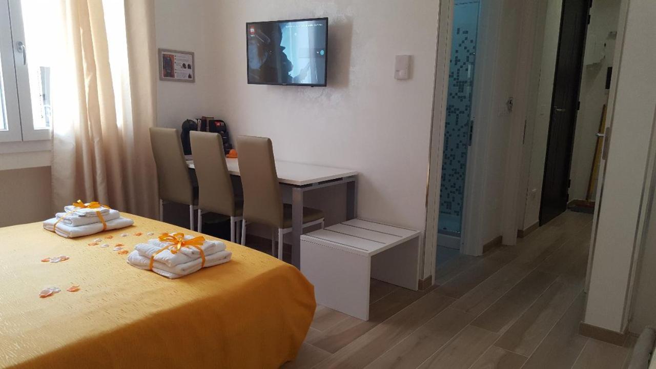 Hotel Martina'S House Porto Cesareo Exterior foto